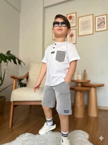 Chłopięcy komplet letni :T-shirt i szorty w paski